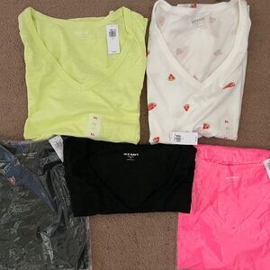 Five Old Navy T-Shirts XL NWT. Pink is Large, oops.